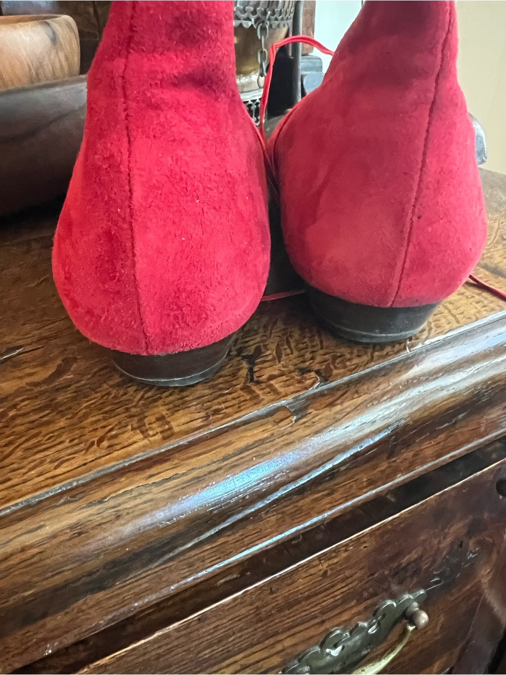 Ermanno Daelli Red Suede Lace-Up Pointed Flats • 36 - Picture 4 of 7
